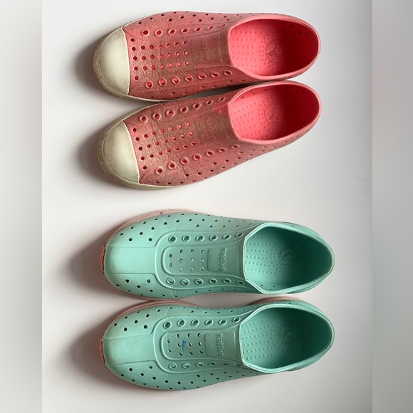 2 pairs of native shoes - Picture 2 of 2